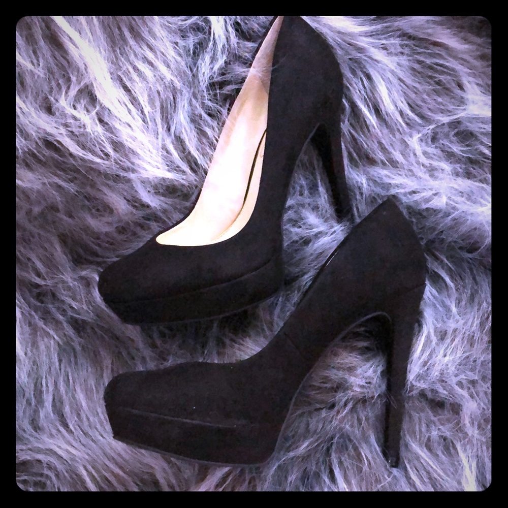 Jessica Simpson Baleenda Suede platform heels
